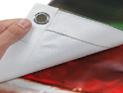 建宁喷绘和刀刮布的工艺区别。